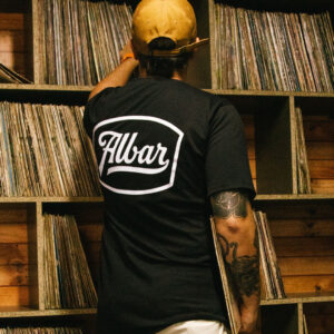 Camiseta negra estampado Albar retro